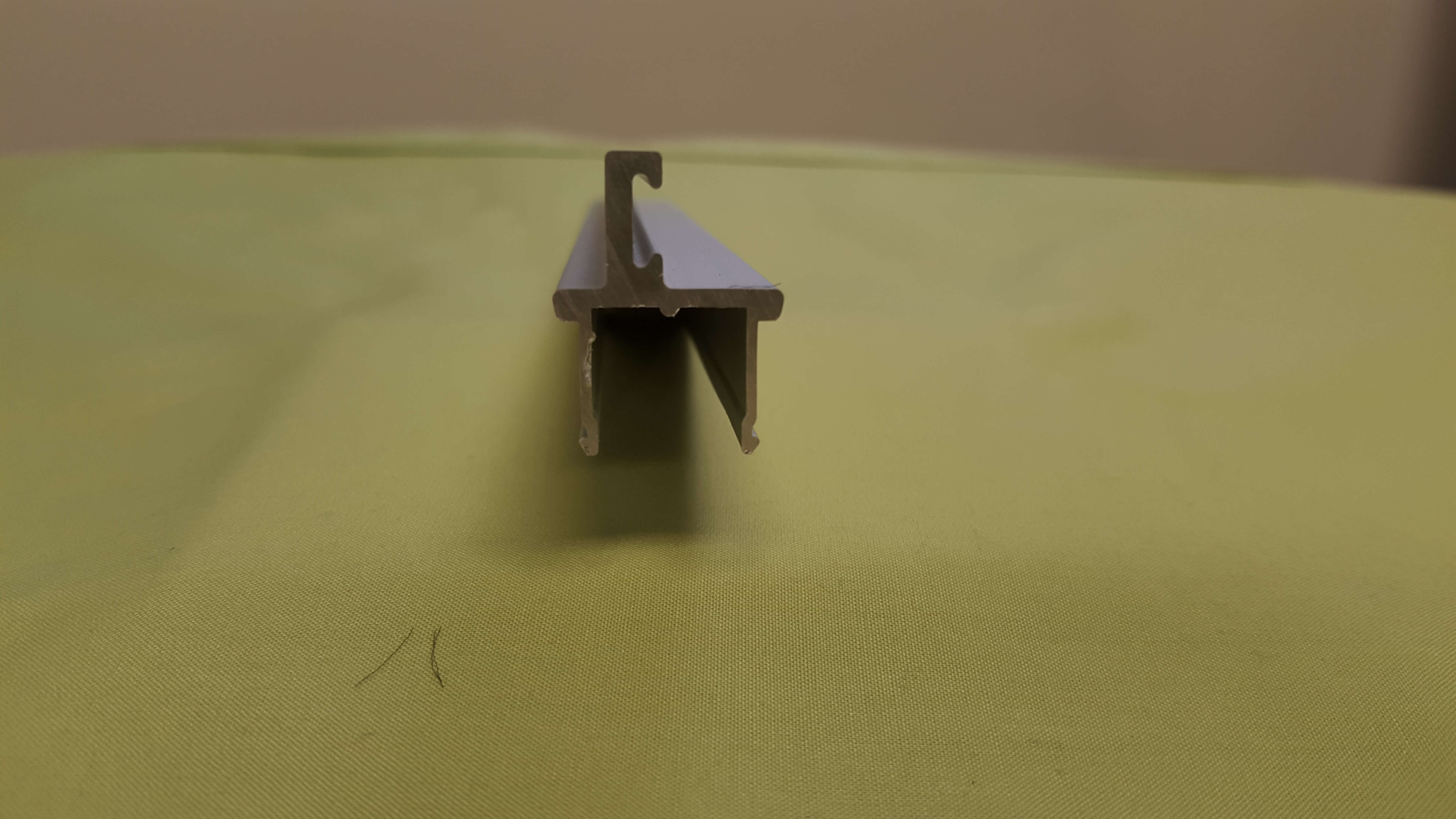SUPREME 64 DOORSTOP CA 2160