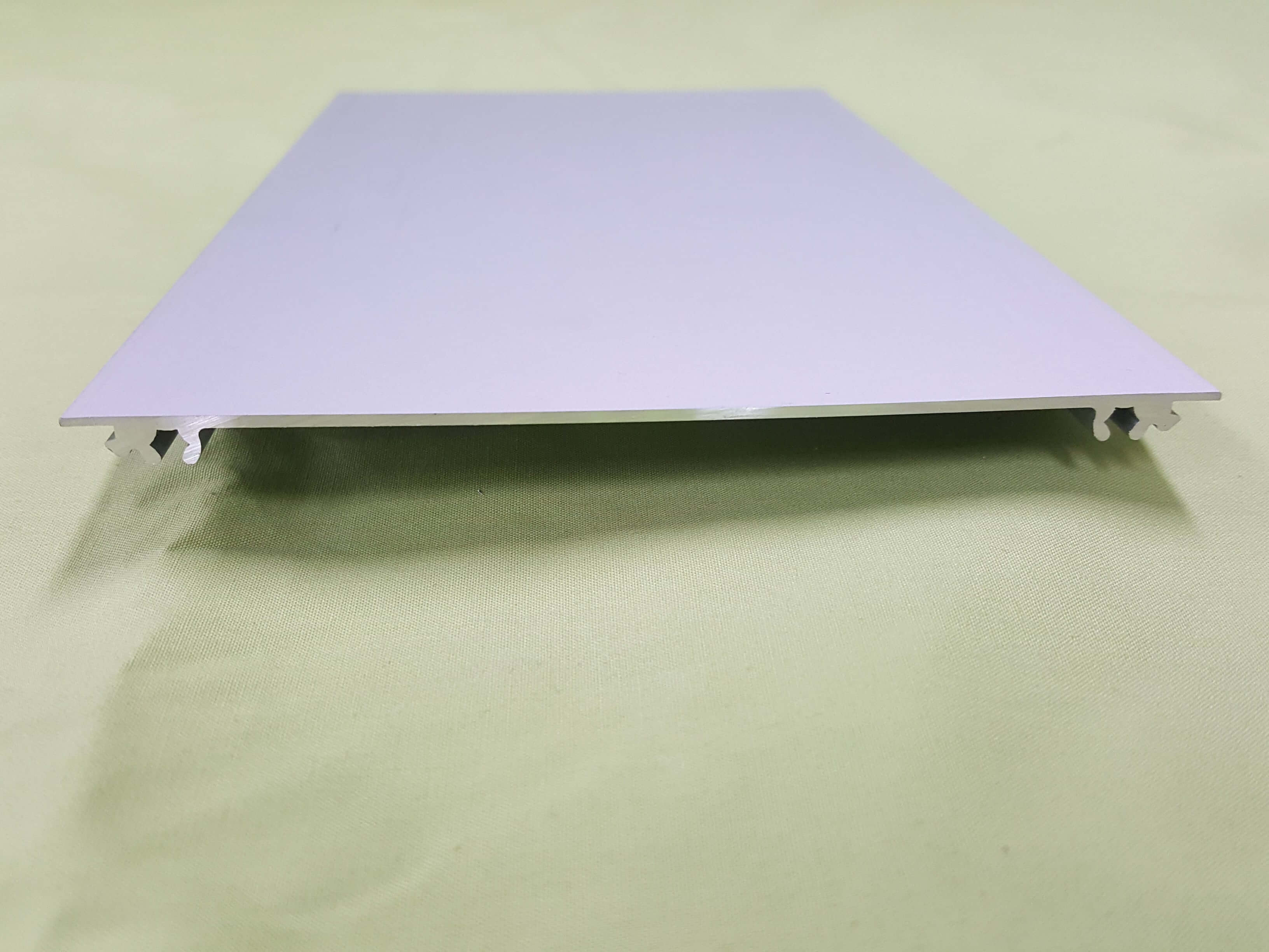SUPREME 76 FLUSH PLATE 76x13 CA 2750