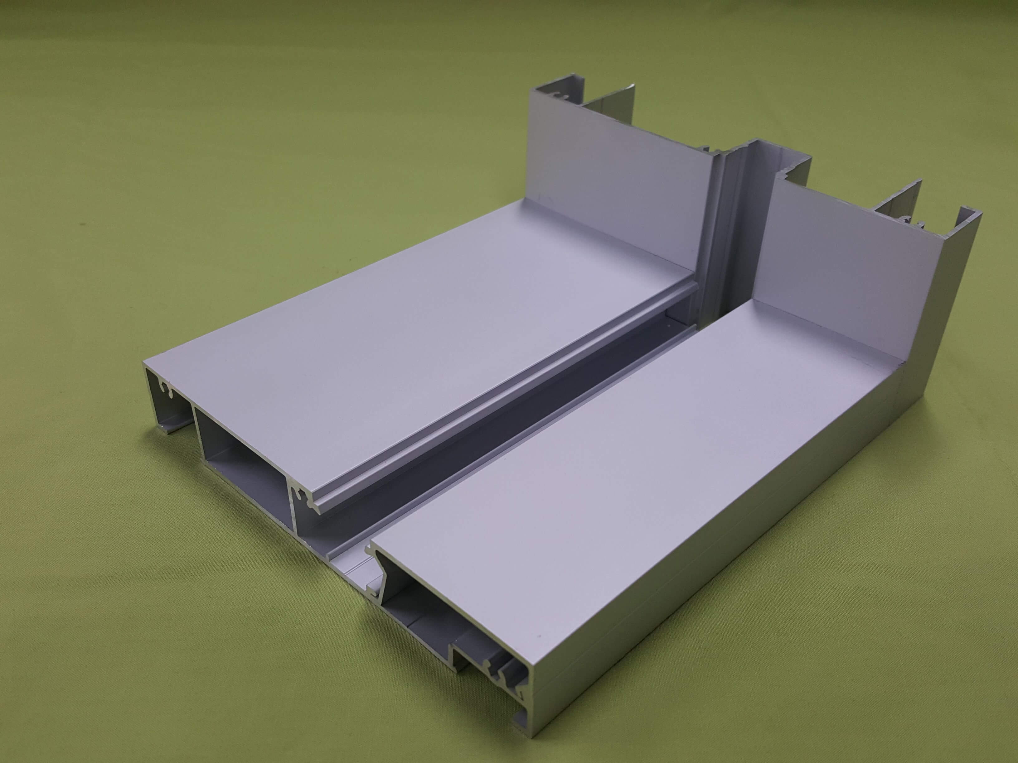 SUPREME 92 GLAZING FRAME KIT CA 1200 X 1200