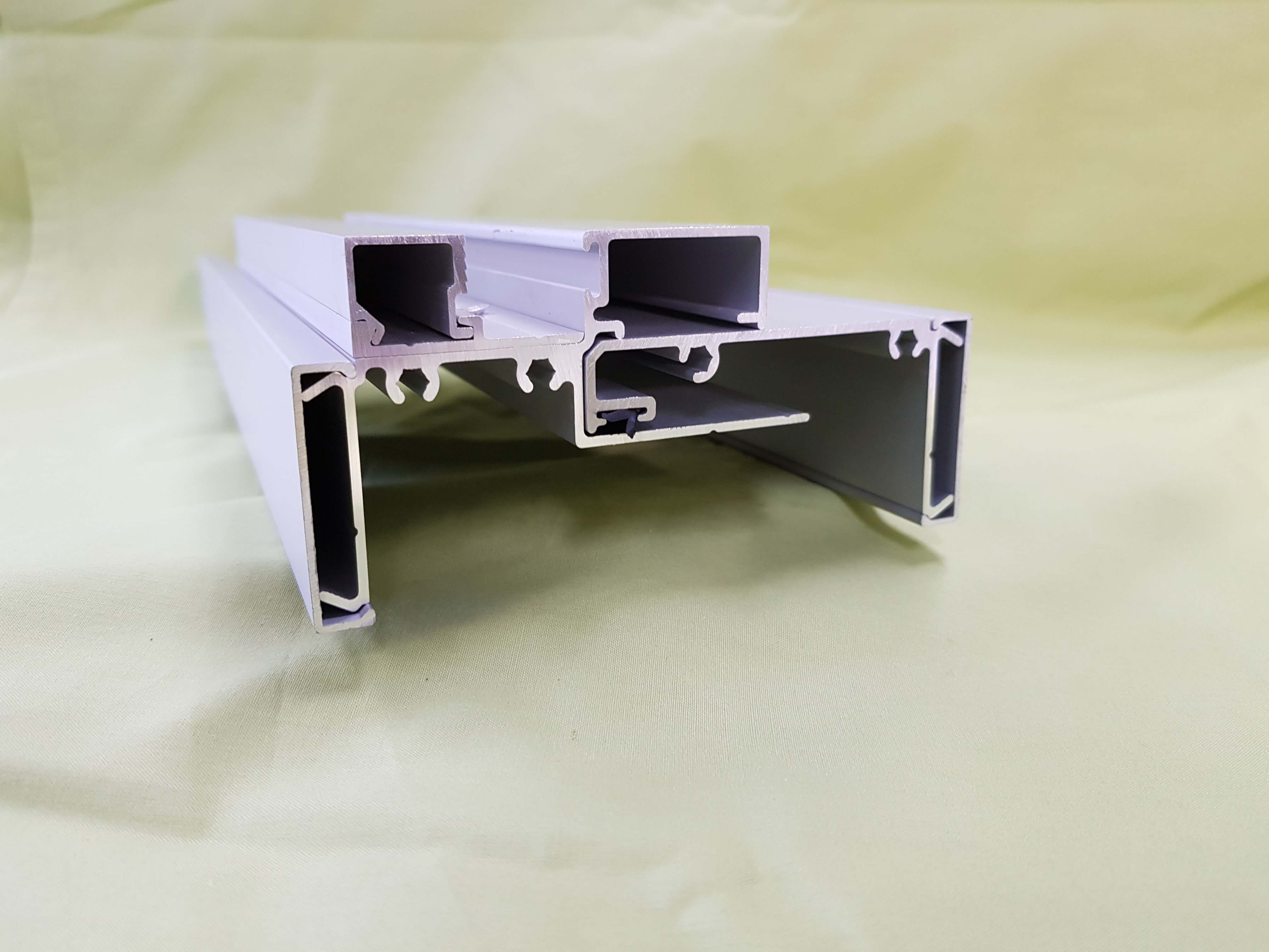 ADJUSTABLE 90-109mm GLAZING FRAME KIT CA 2100 X 3600