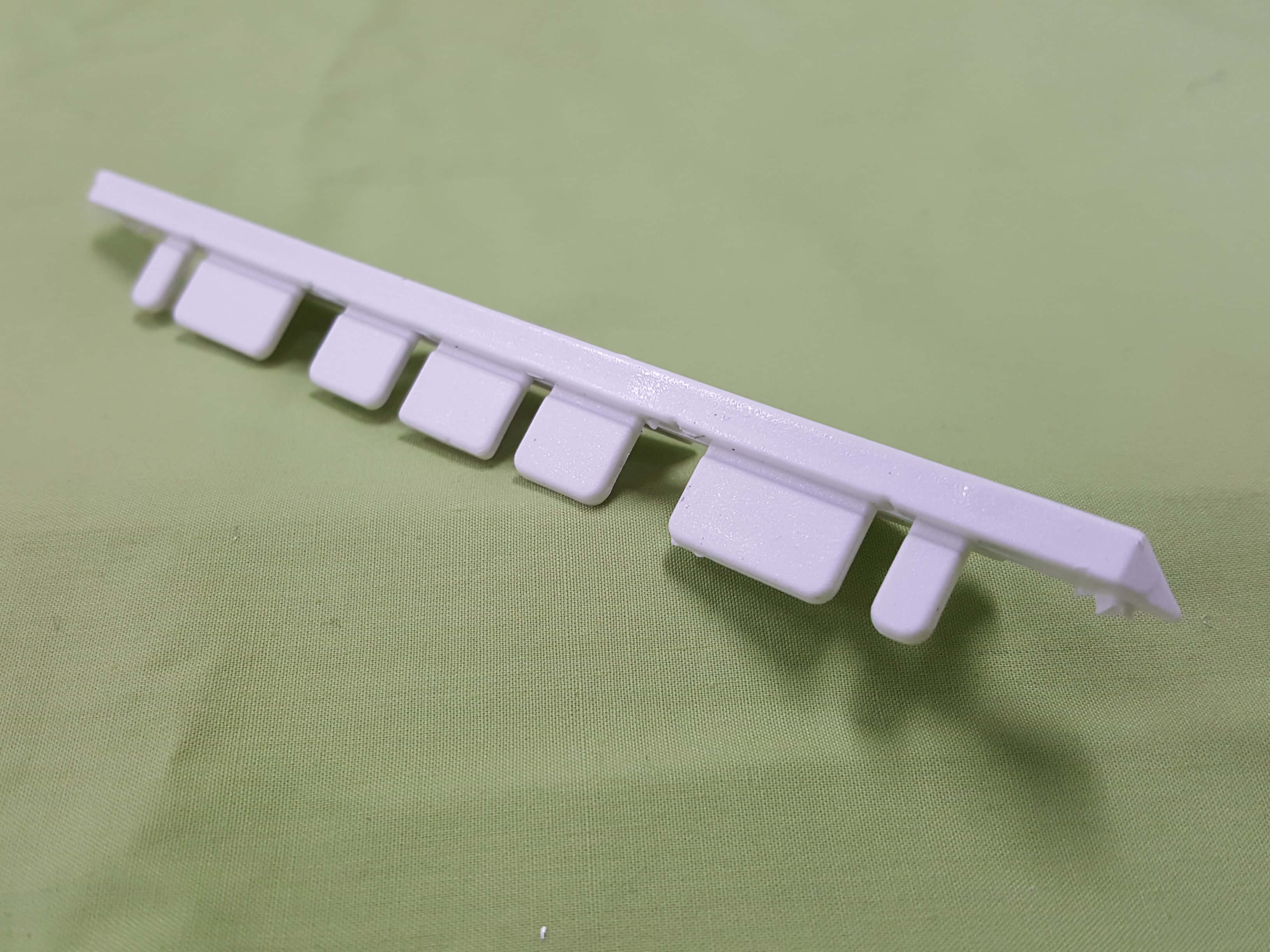 SKIRTING END CAPS.INT/EXT CORNERS WHITE