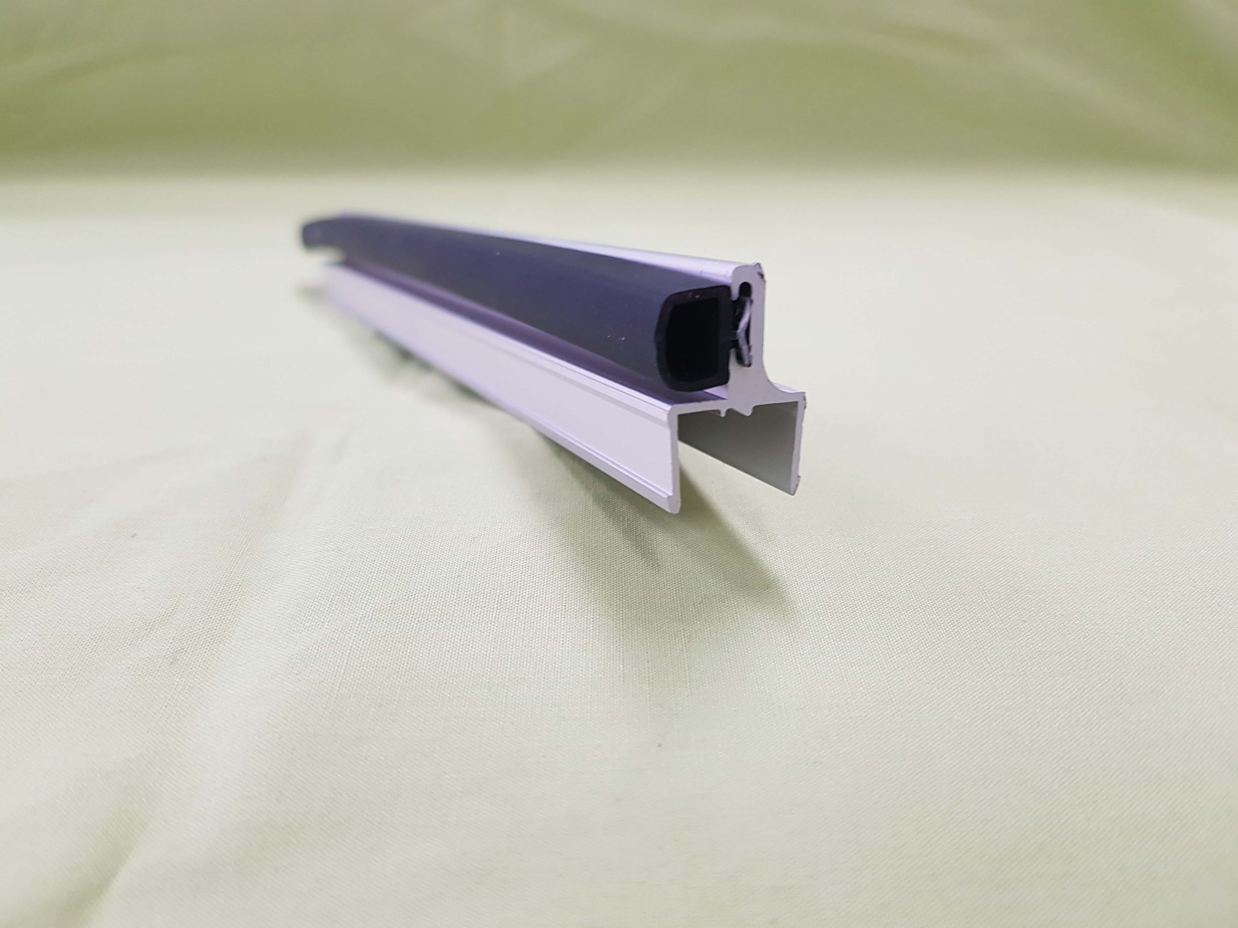 SHOPFRONT 100X44 DOOR STOP 40mm CA 6500