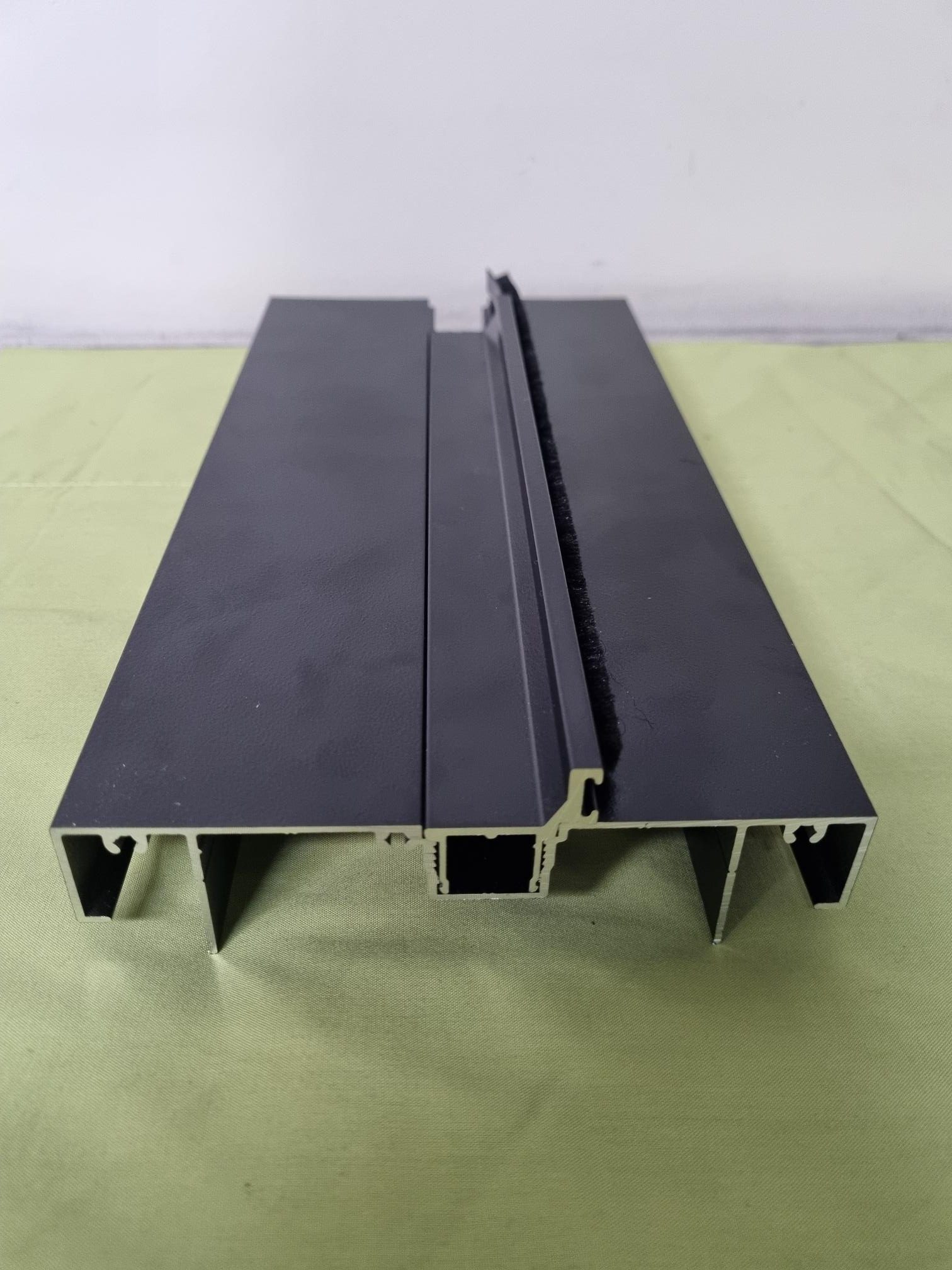 SUPREME 76 DOOR FRAME KIT BLACK 2750 X 927